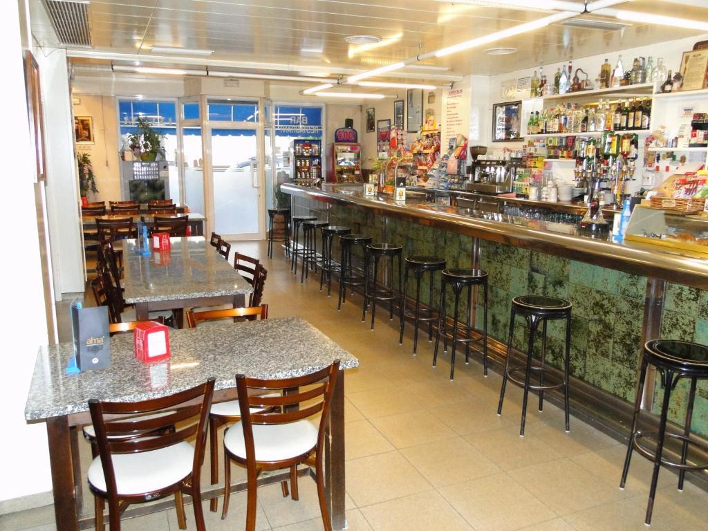 Hostal La Vinya L' Escala Ngoại thất bức ảnh